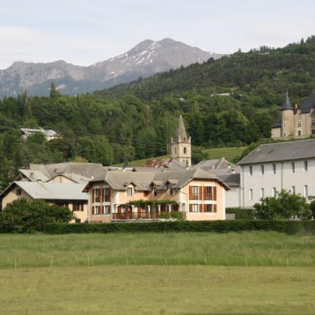 Centre du village de Crots